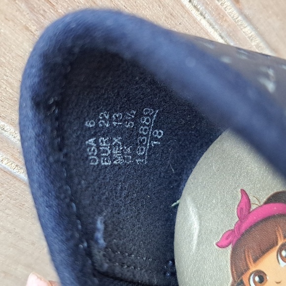 Dora The Explorer Infant Gold Navy Cap Toe Cut Out Detail Ballerina Flats - Picture 7 of 10